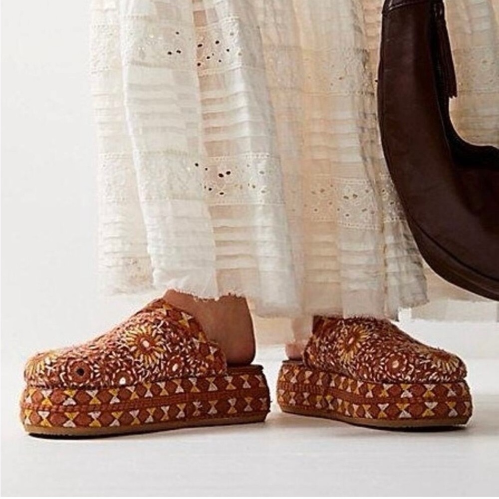 Free People Azalea Clogs